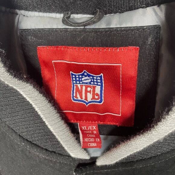 Las Vegas Raiders NFL Suede Lined Bomber Jacket Men's XL Black Gray Embroidered - Picture 3 of 11